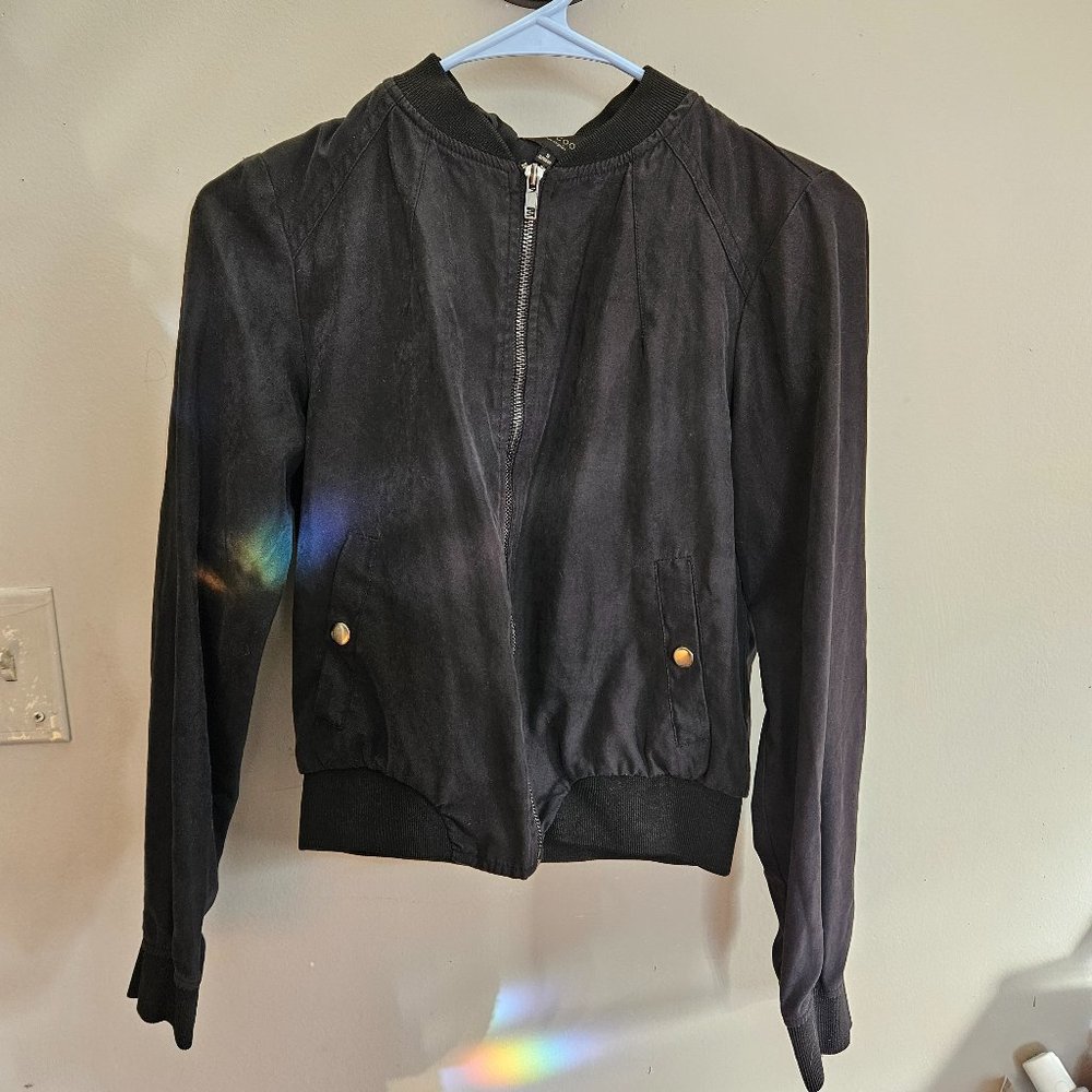 Black jacket crop top